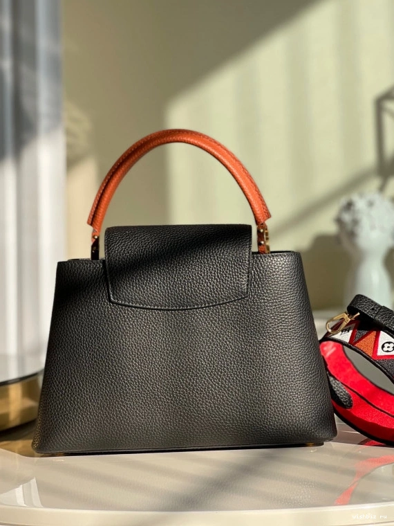 WIS MM VUITTON LOUIS CAPUCINES 0318